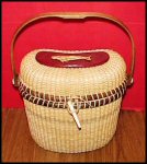 Nantucket Basket Kidney Purse